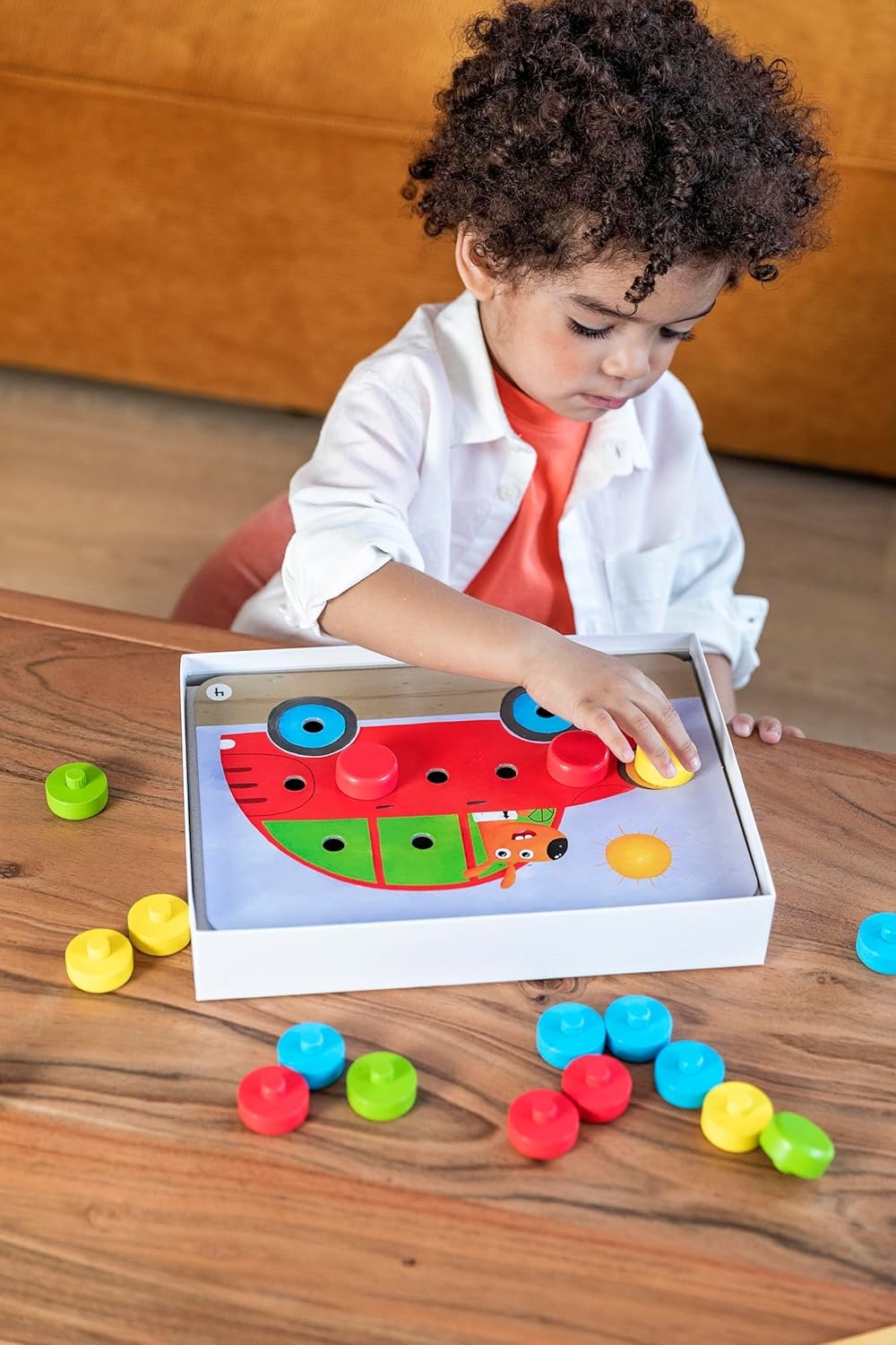 Färgläggningsspel i Trä