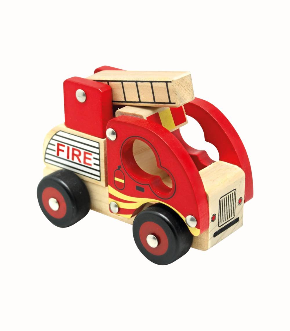 Träbrandbil med utfällbar stege