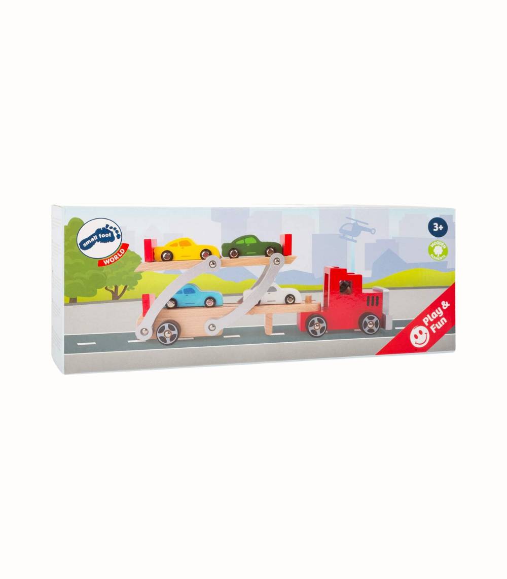 Träbiltransport med släpvagn