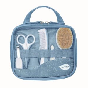 Babyvårdset med sax och borste