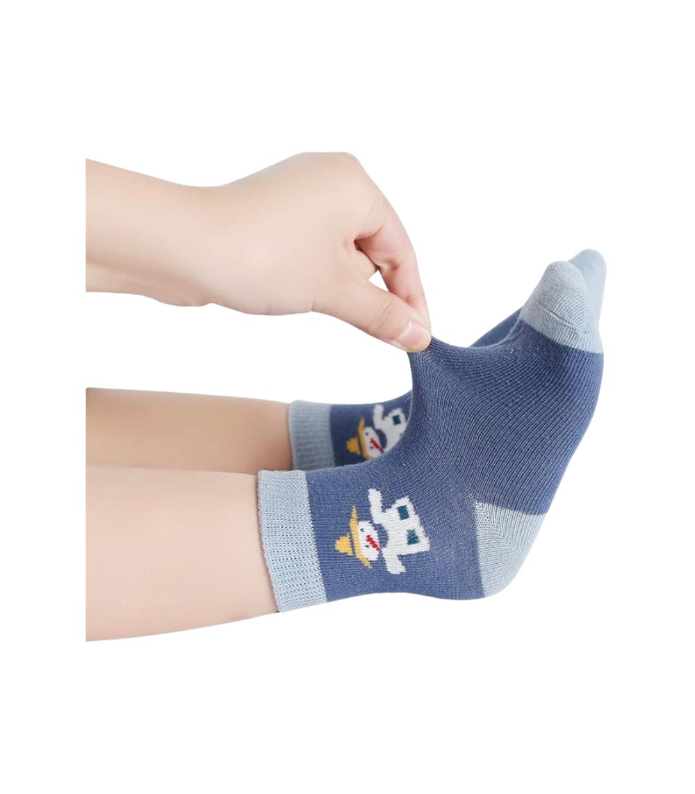 Randiga bebiskläder strumpor 9-pack med maskinmotiv för nyfödda