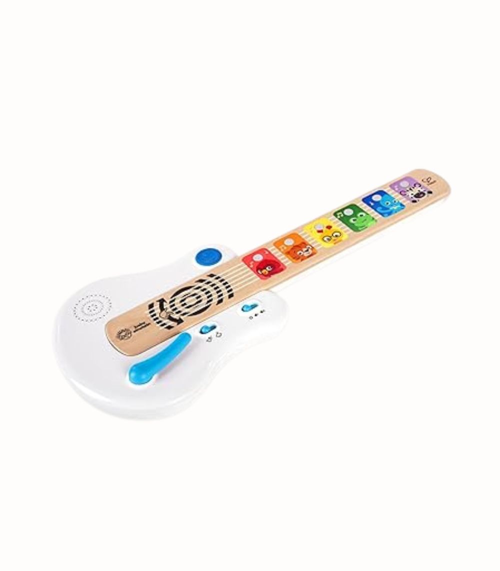 Trä elektronisk gitarr för småbarn